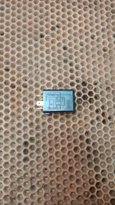 Реле Chevrolet lacetti хэтчбек F16D3 96312545 Б/У