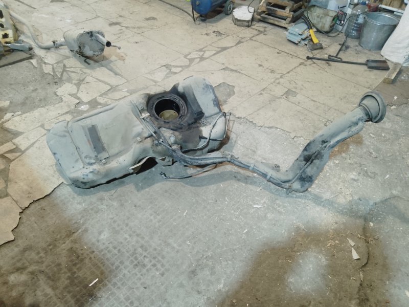 Топливный бак (бензобак) Corsa C Z10XE Топливный бак (бензобак) Corsa C Z10XE