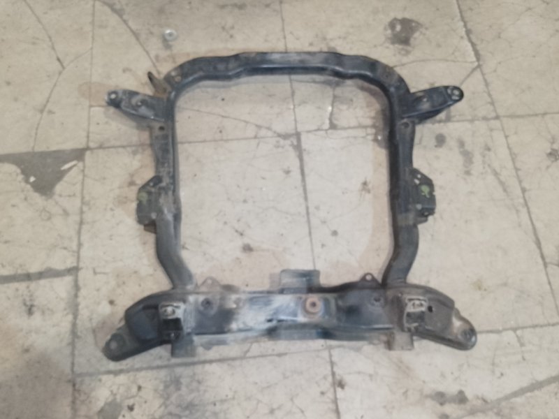 Запчасть подрамник Opel Corsa C Z10XE Б/У Подрамник Opel Corsa C Z10XE Б/У
