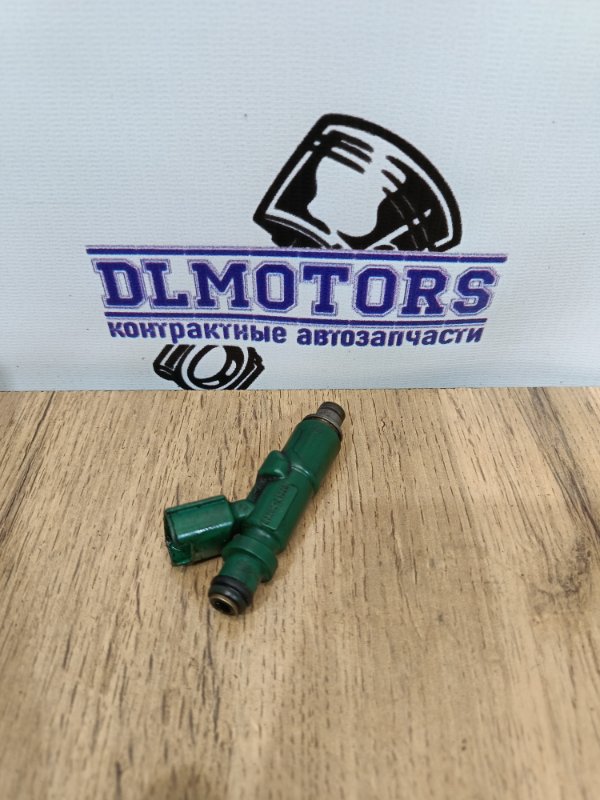 Форсунка топливная Toyota Corolla NZE121 1NZFE 2320921020 Б/У