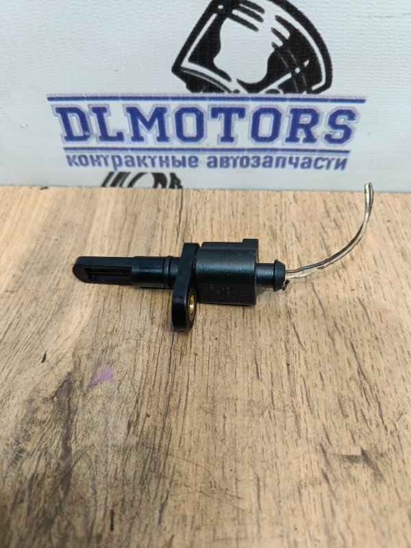 Датчик температуры Volkswagen Tiguan 5N2 CAW 06B905379D контрактная