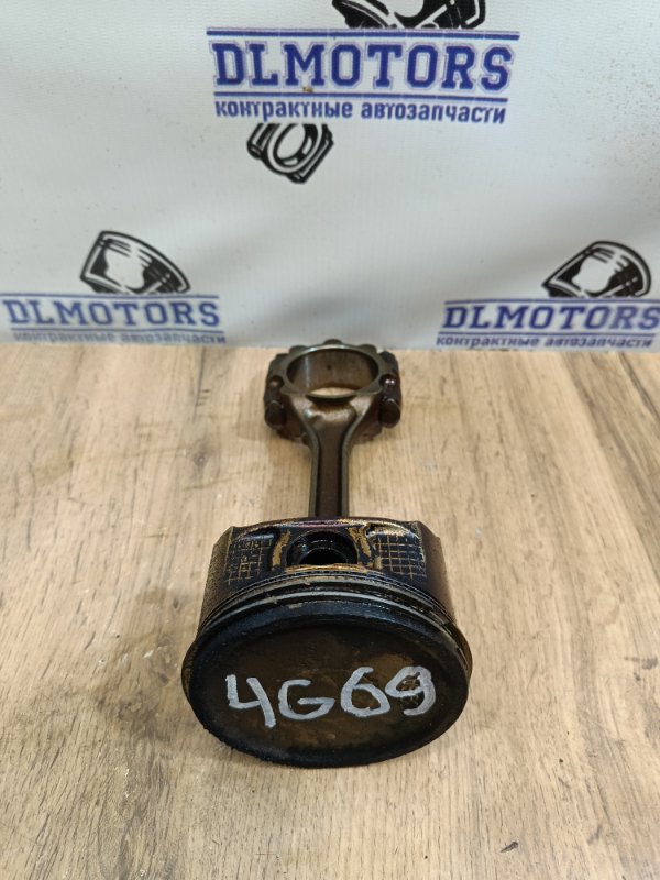 Шатун Mitsubishi Grandis NA4W 4G69 MN128074 Б/У