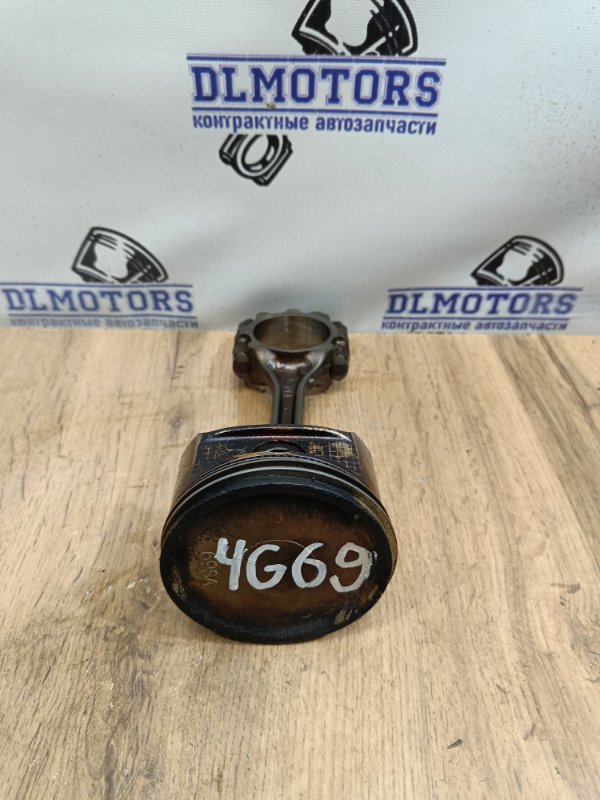 Шатун Mitsubishi Grandis NA4W 4G69 MN128074 Б/У