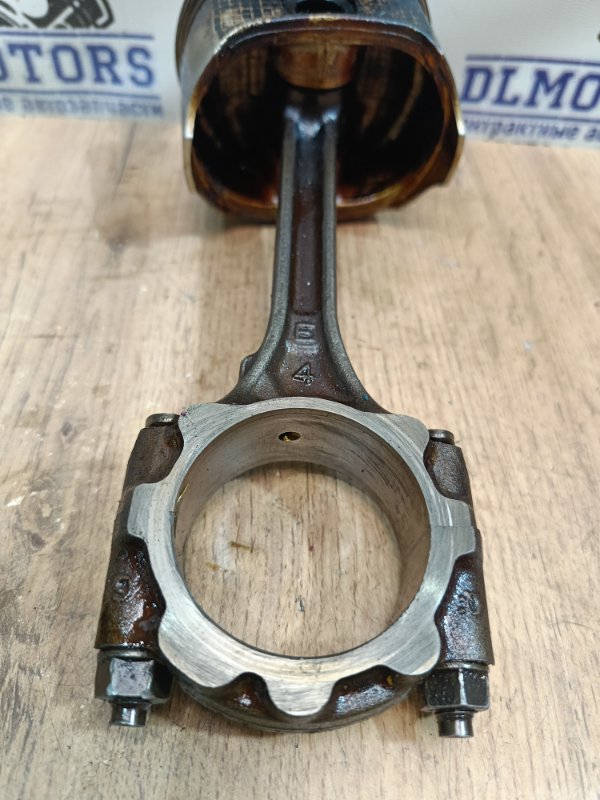 Шатун Grandis NA4W 4G69