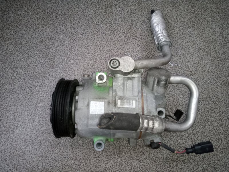 Компрессор кондиционера Volkswagen Polo 2001- 2005 MK4 BBY AUA AKQ 6Q0820803D Б/У