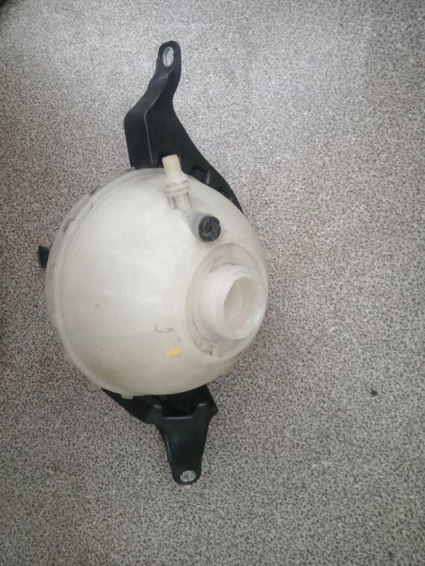 РАСШИРИТЕЛЬНЫЙ БАЧОК BMW 520 F10 N20B20A РАСШИРИТЕЛЬНЫЙ БАЧОК BMW 520 F10 N20B20A