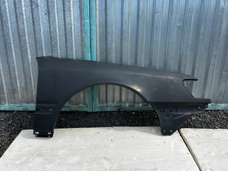 Крыло переднее правое переднее правое Audi A6 1991-1994 C4 12900594 Б/У