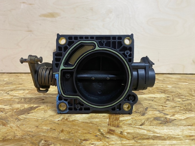 Дроссельная заслонка