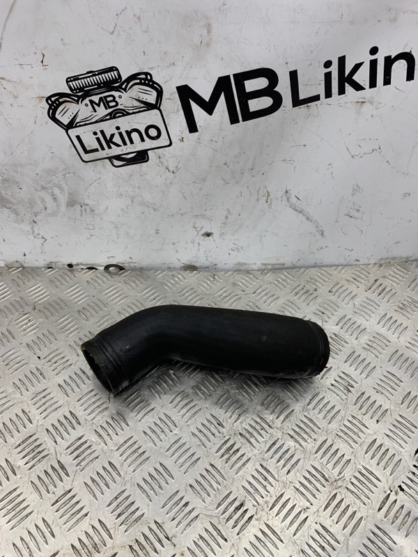 Патрубок интеркулера правый Ford Explorer 5