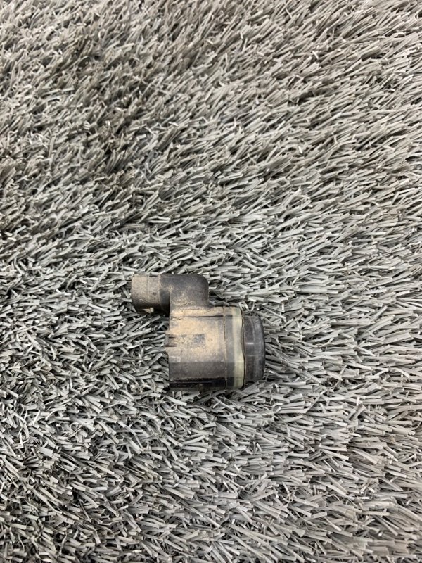 Парктроник A8 2012 D4