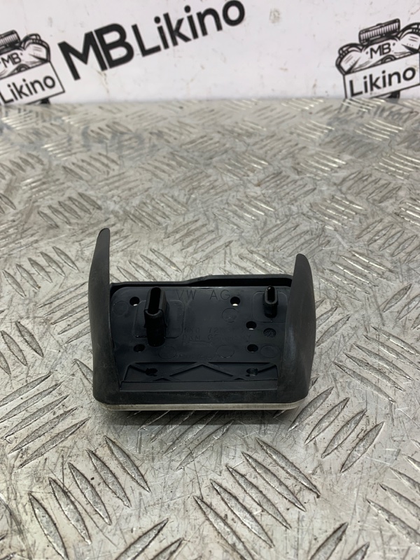 Накладка педали тормоза A3 8V