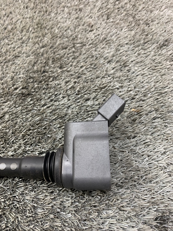 Катушка зажигания Audi A3 8V