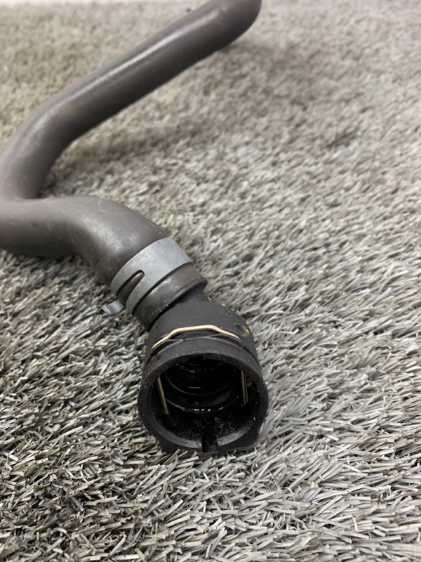 Патрубок системы охлаждения A3 8V