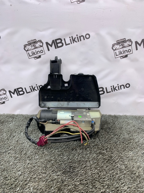 Насос крышки багажника Mercedes ML GL W164 X164 W251 A1648000748 Б/У