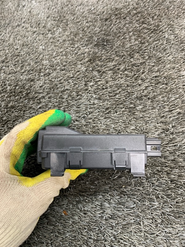 Блок управления крышкой багажника ML GL W164 X164 W251 Блок управления крышкой багажника ML GL W164 X164 W251