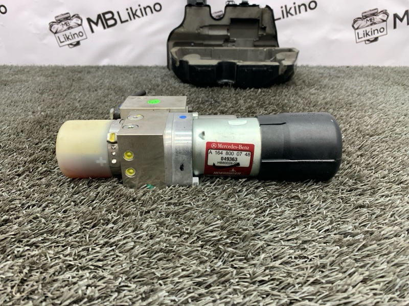 Насос крышки багажника Mercedes GL X164 A1648000748 Б/У