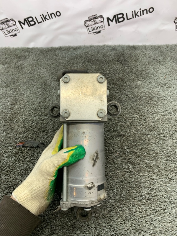 Компрессор пневмоподвески ML GL W164 X164 Компрессор пневмоподвески ML GL W164 X164