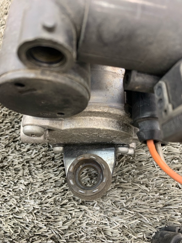 Компрессор пневмоподвески ML GL W164 X164 Компрессор пневмоподвески ML GL W164 X164