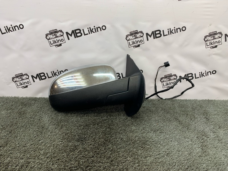 Зеркало заднего вида боковое правое Chevrolet Tahoe GMT900 20810005 Б/У