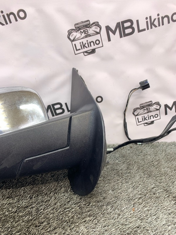 Зеркало заднего вида боковое правое Tahoe GMT900