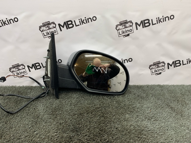 Зеркало заднего вида боковое правое Tahoe GMT900