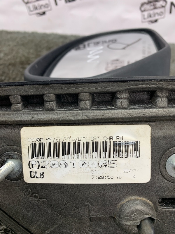 Зеркало заднего вида боковое правое Tahoe GMT900