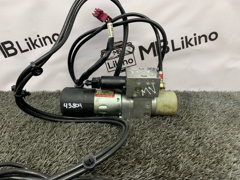 Насос крышки багажника GL X164 Насос крышки багажника GL X164