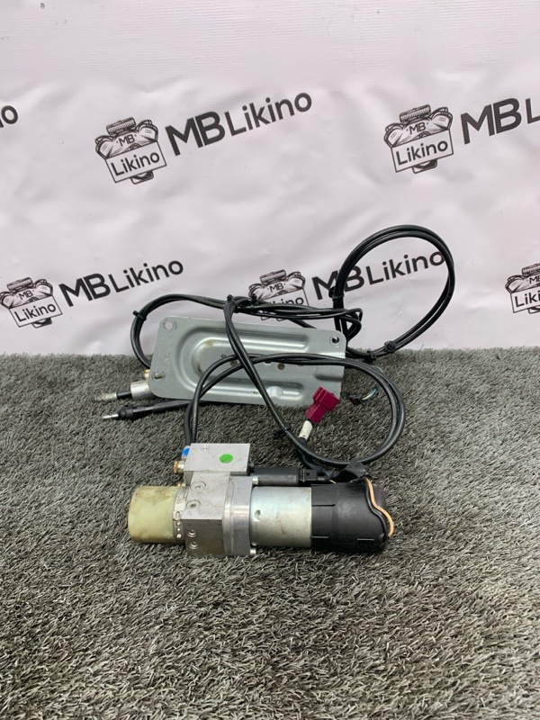 Насос крышки багажника GL X164 Насос крышки багажника GL X164