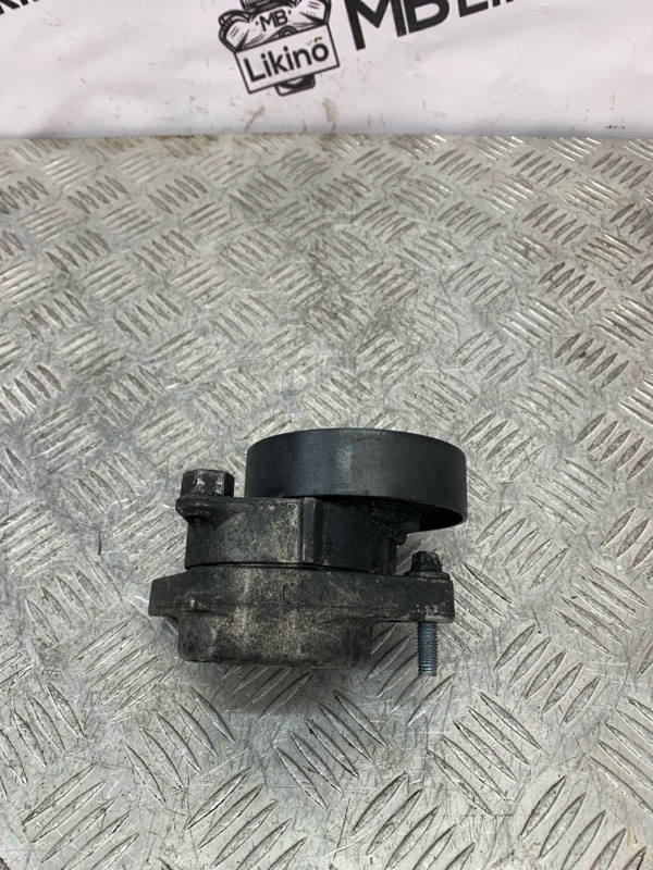 Натяжитель ремня M112 M113