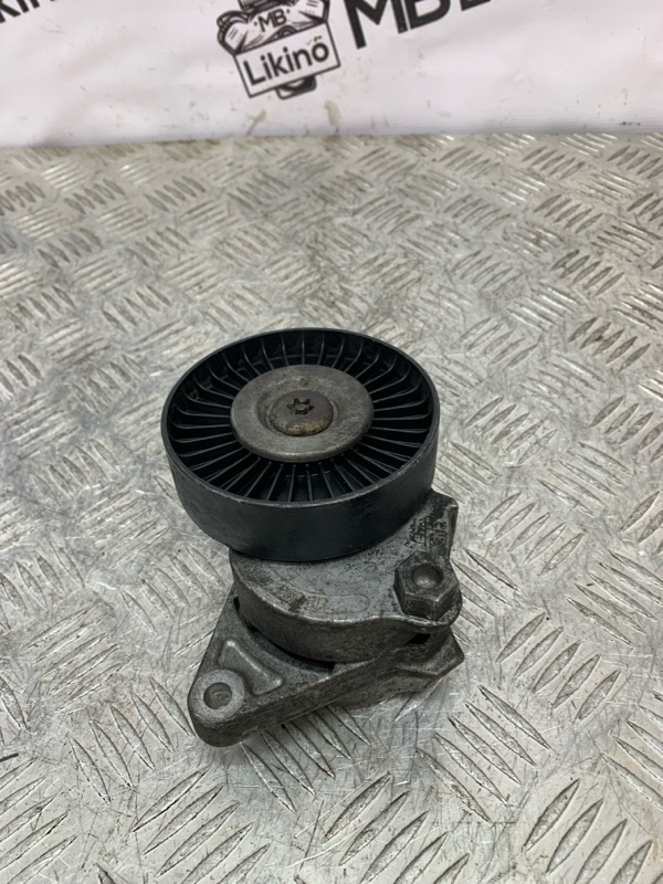 Натяжитель ремня M112 M113