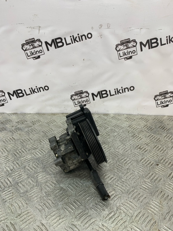 Насос гур ML500 W164 m113