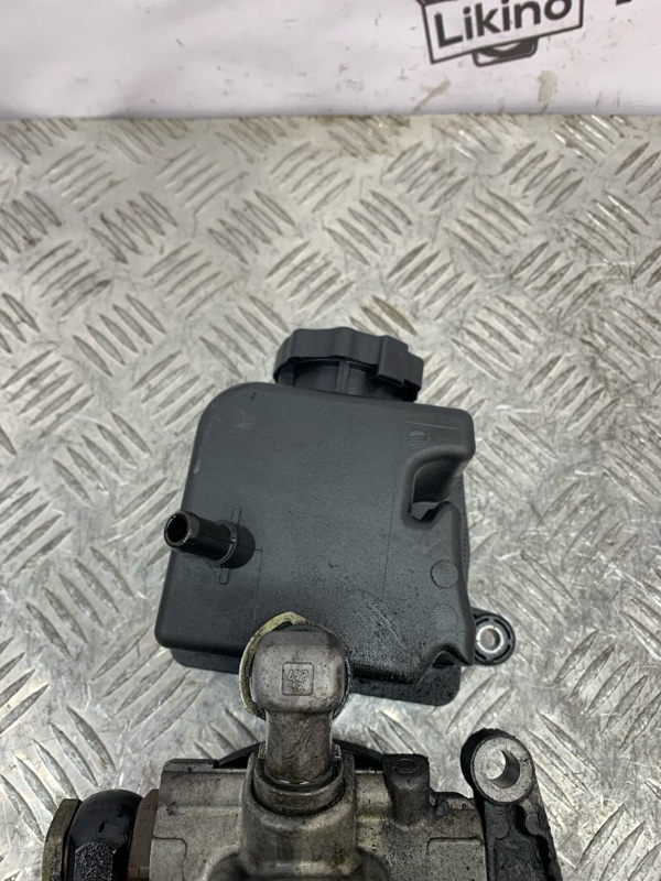 Насос гур ML500 W164 m113