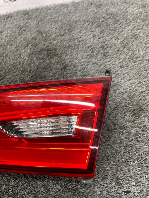 Фонарь задний правый A3 8v Sedan