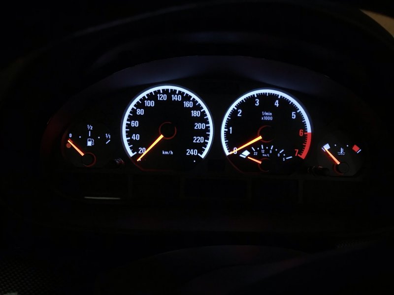 Панель приборов 3-Series 2004 E46 M52B22 Панель приборов 3-Series 2004 E46 M52B22