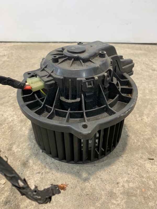 Мотор печки Solaris 2013