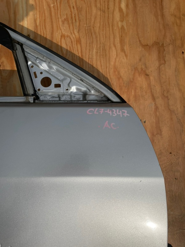 Дверь боковая передняя правая Accord 2003 CL7 K20A