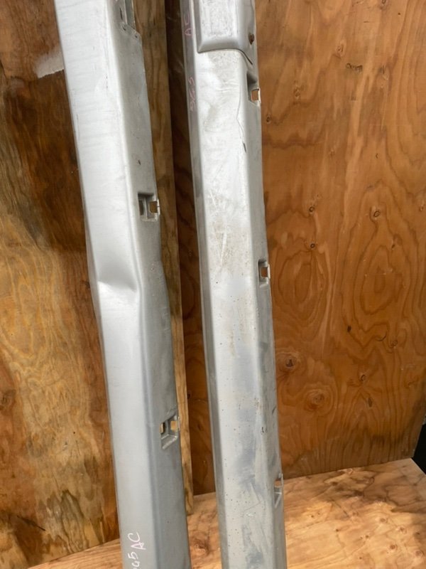 Накладки на пороги SUBARU Forester SG5 Накладки на пороги SUBARU Forester SG5