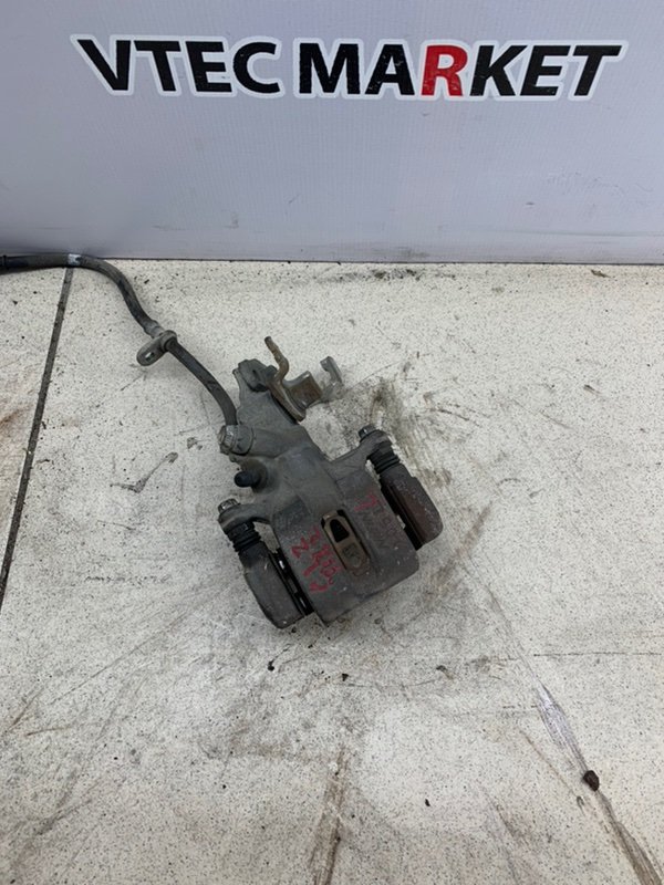 Суппорт тормозной задний левый Honda Accord 2000 CL2 H23A контрактная