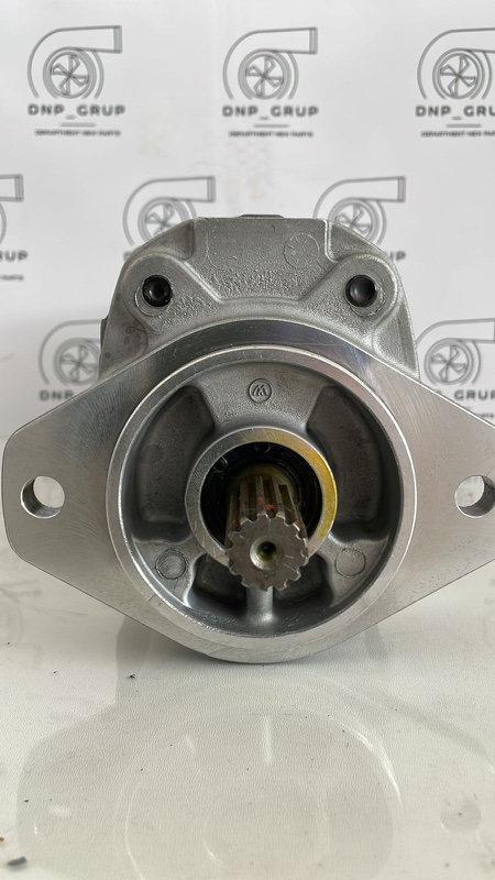ГИДРАВЛИЧЕЧКИЙ НАСОС LW250 SAL36+36+50 705-55-23040 705-55-23040 новая