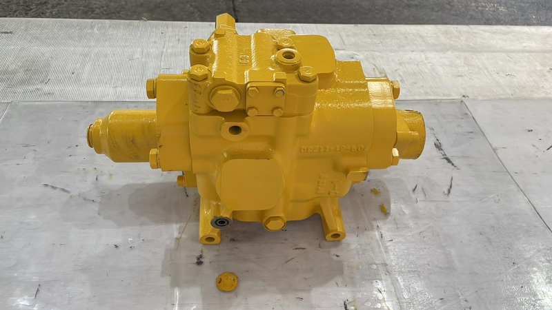 ГИДРОРАСПРЕДЕЛИТЕЛЬ 709-61-11601