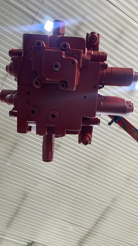 ГИДРОРАСПРЕДЕЛИТЕЛЬ 31N8-10110