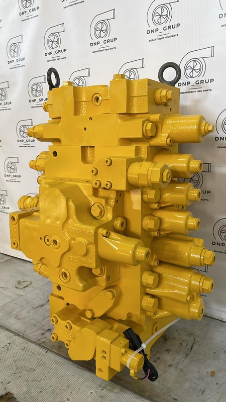 ГИДРОРАСПРЕДЕЛИТЕЛЬ 723-47-25600