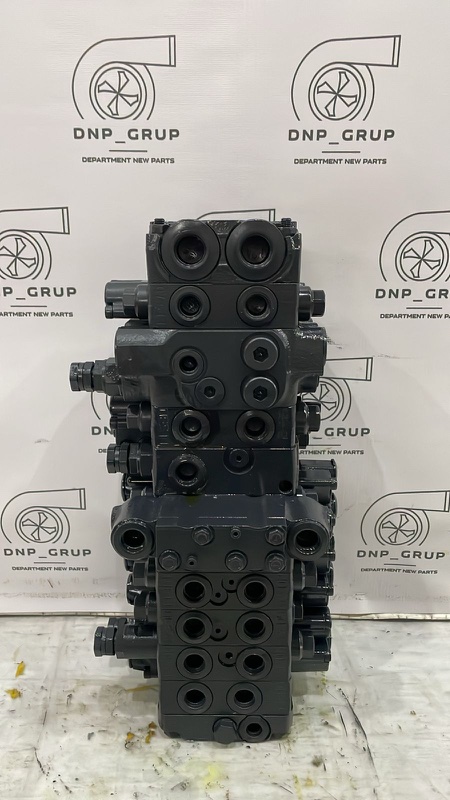 ГИДРОРАСПРЕДЕЛИТЕЛЬ PC38UU-5 Komatsu PC38UU-5 новая