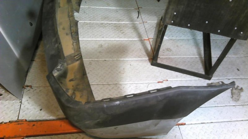 Бампер задний Logan 1 Бампер задний Logan 1