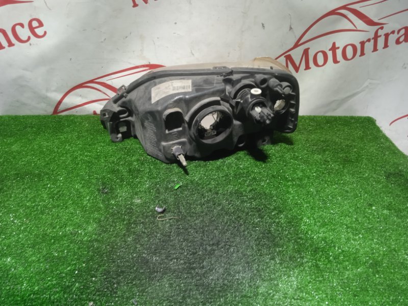 Фара галогеновая правая Logan 1 Фара галогеновая правая Logan 1