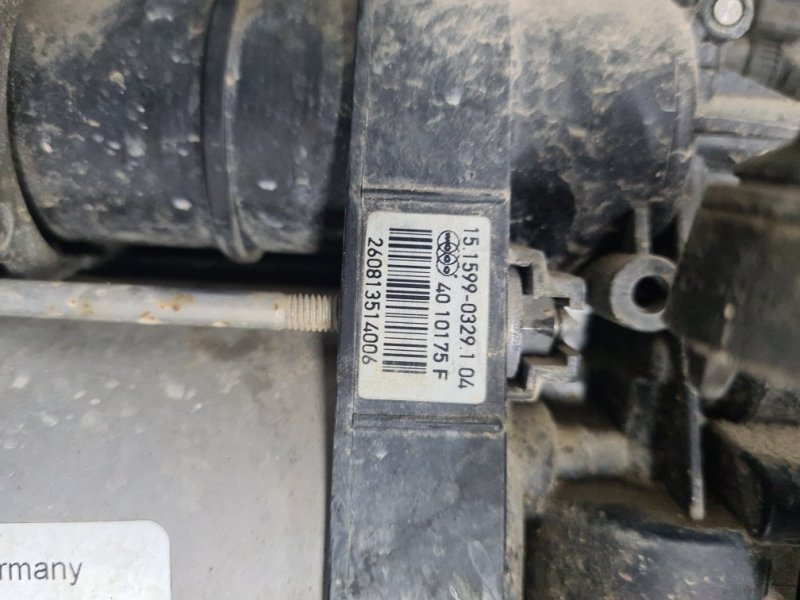 Насос пневмоподвески Jeep Grand Cherokee WK2