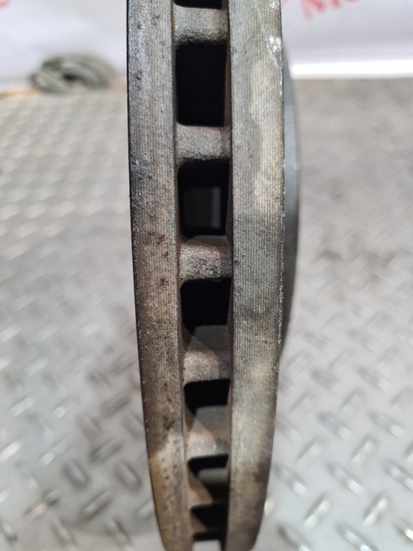 Диск тормозной передний Grand Cherokee WK2 3 дизель