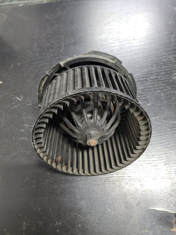 Моторчик печки Logan