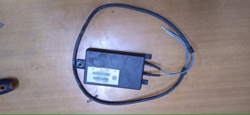 Запчасть антенна gps Volkswagen Touareg 1 7L6035507J контрактная Антенна GPS Volkswagen Touareg 1 7L6035507J контрактная