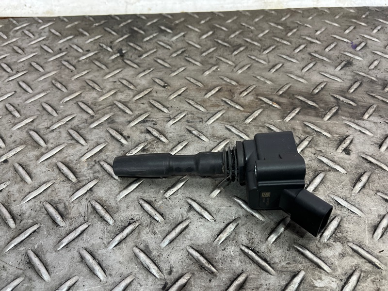 Катушка зажигания Volkswagen Polo 5 CJZ 04E905110E контрактная